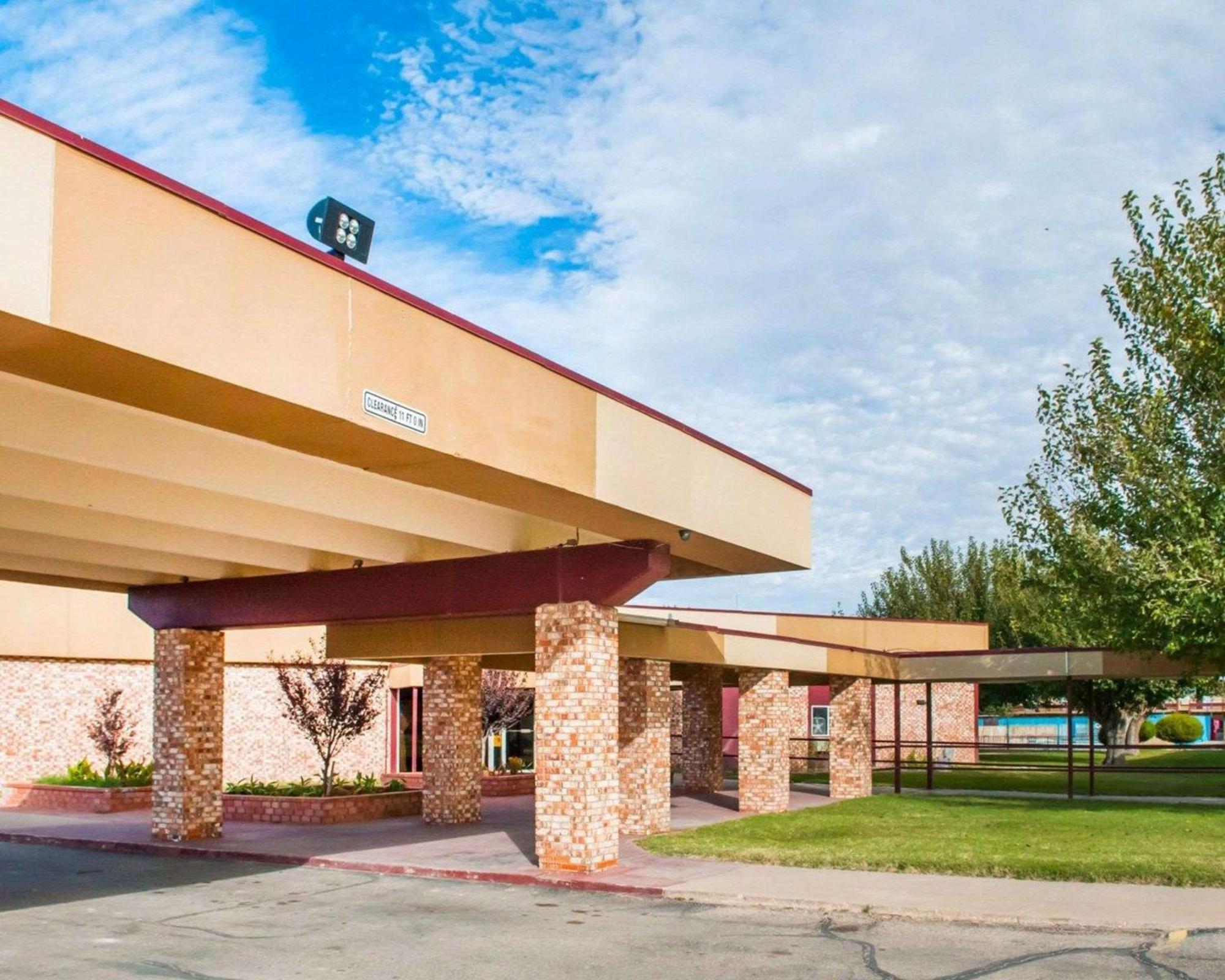 Econo Lodge Carlsbad Caverns Area Екстериор снимка