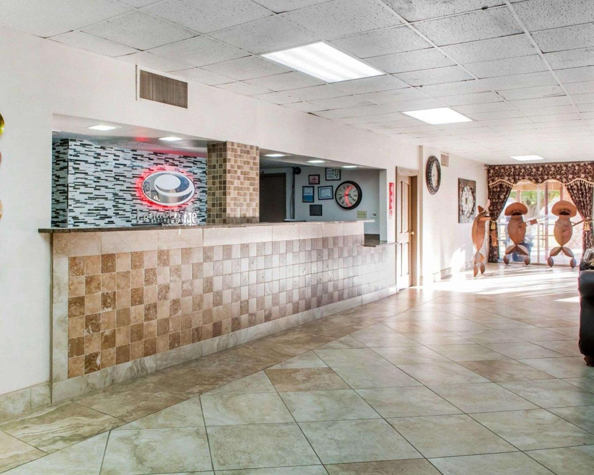 Econo Lodge Carlsbad Caverns Area Екстериор снимка