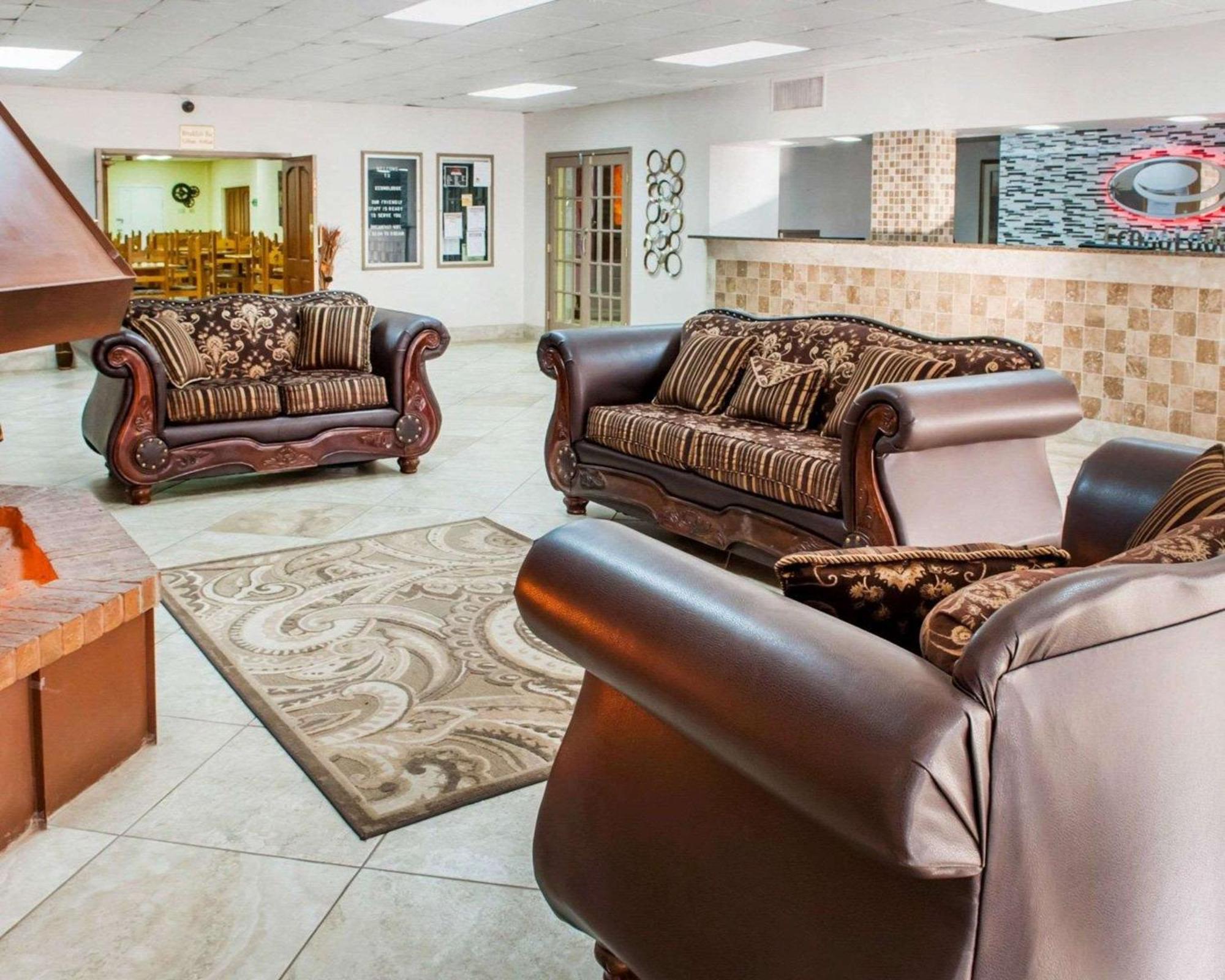 Econo Lodge Carlsbad Caverns Area Екстериор снимка