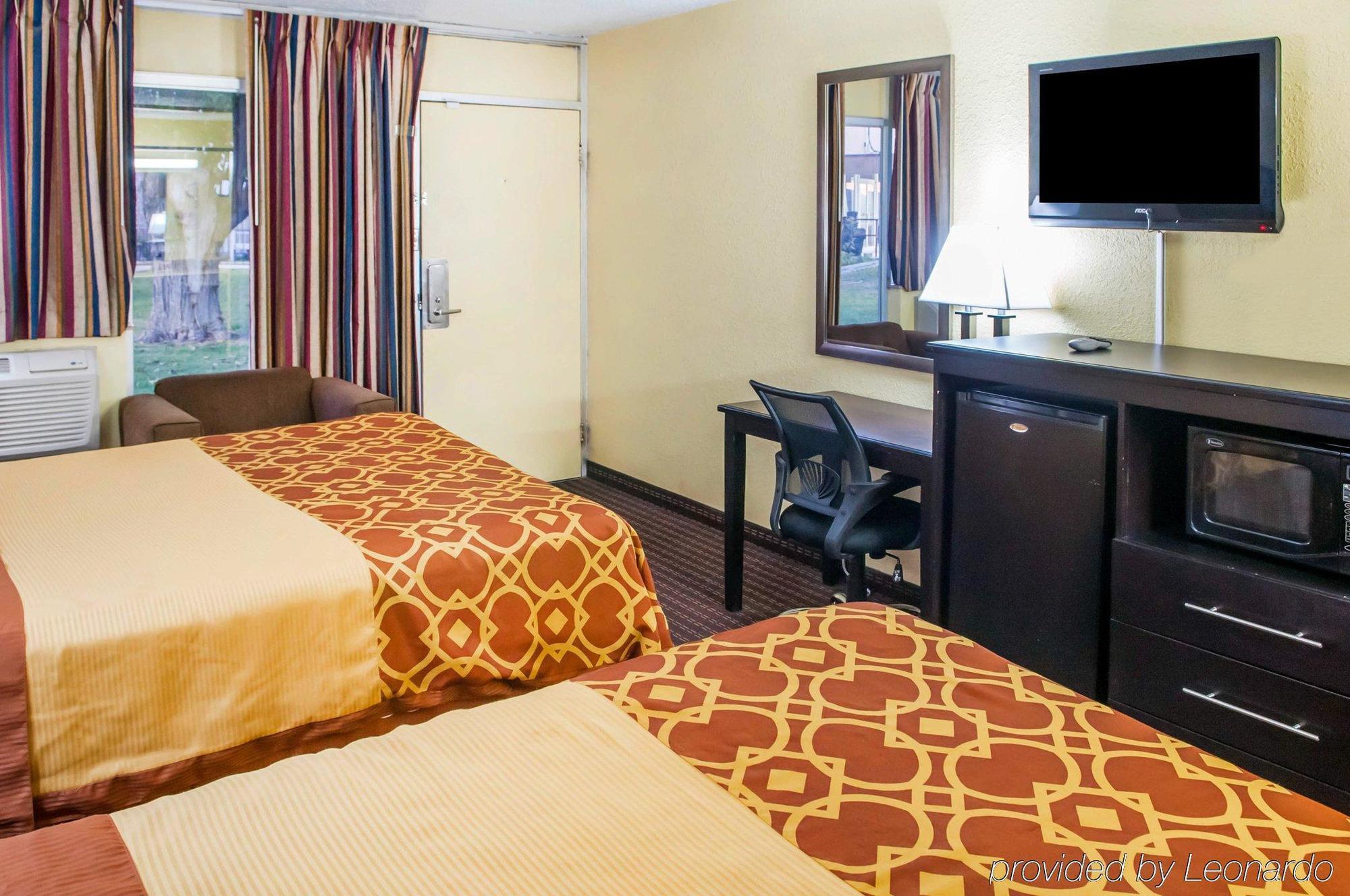 Econo Lodge Carlsbad Caverns Area Екстериор снимка
