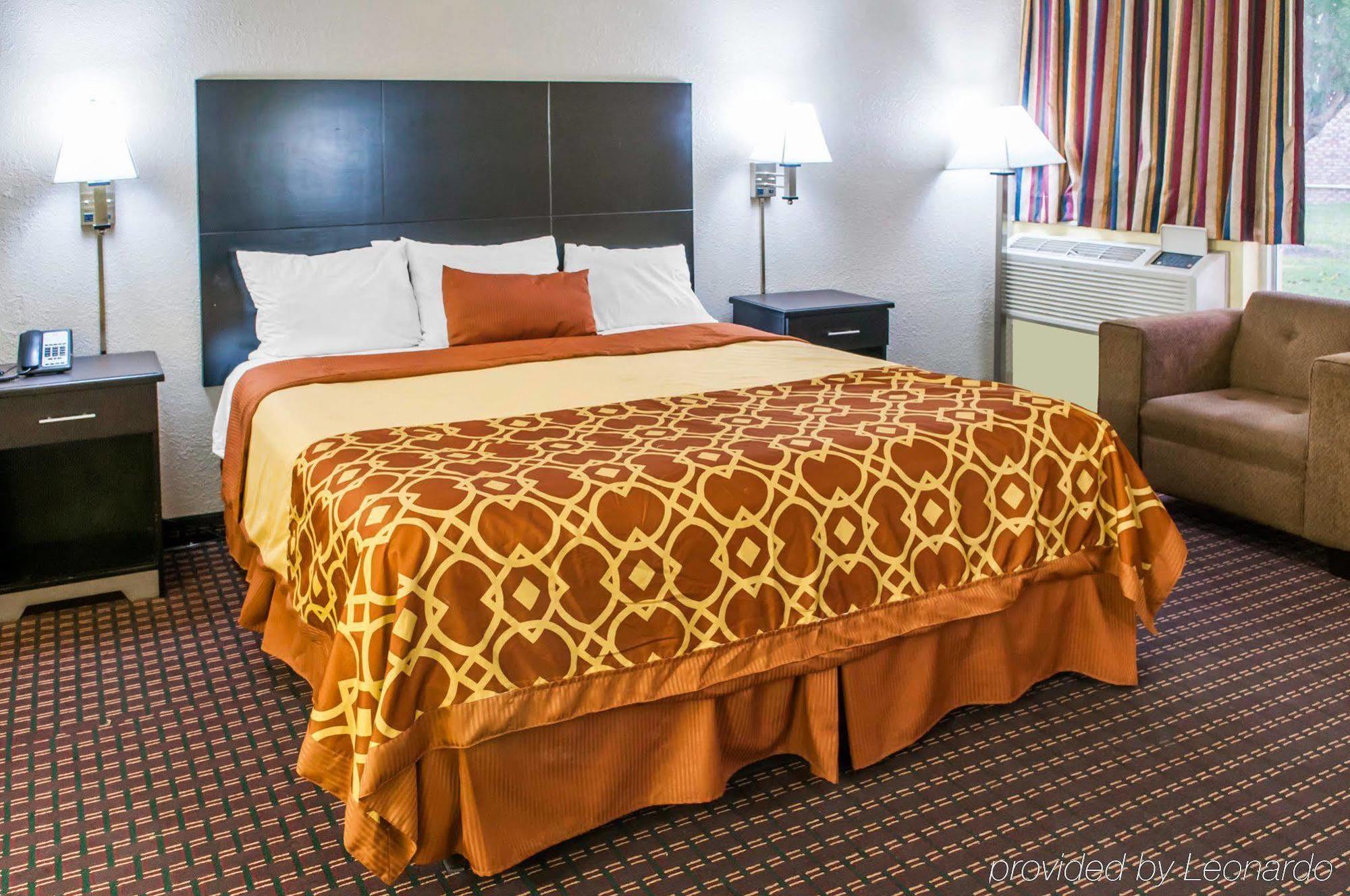 Econo Lodge Carlsbad Caverns Area Екстериор снимка
