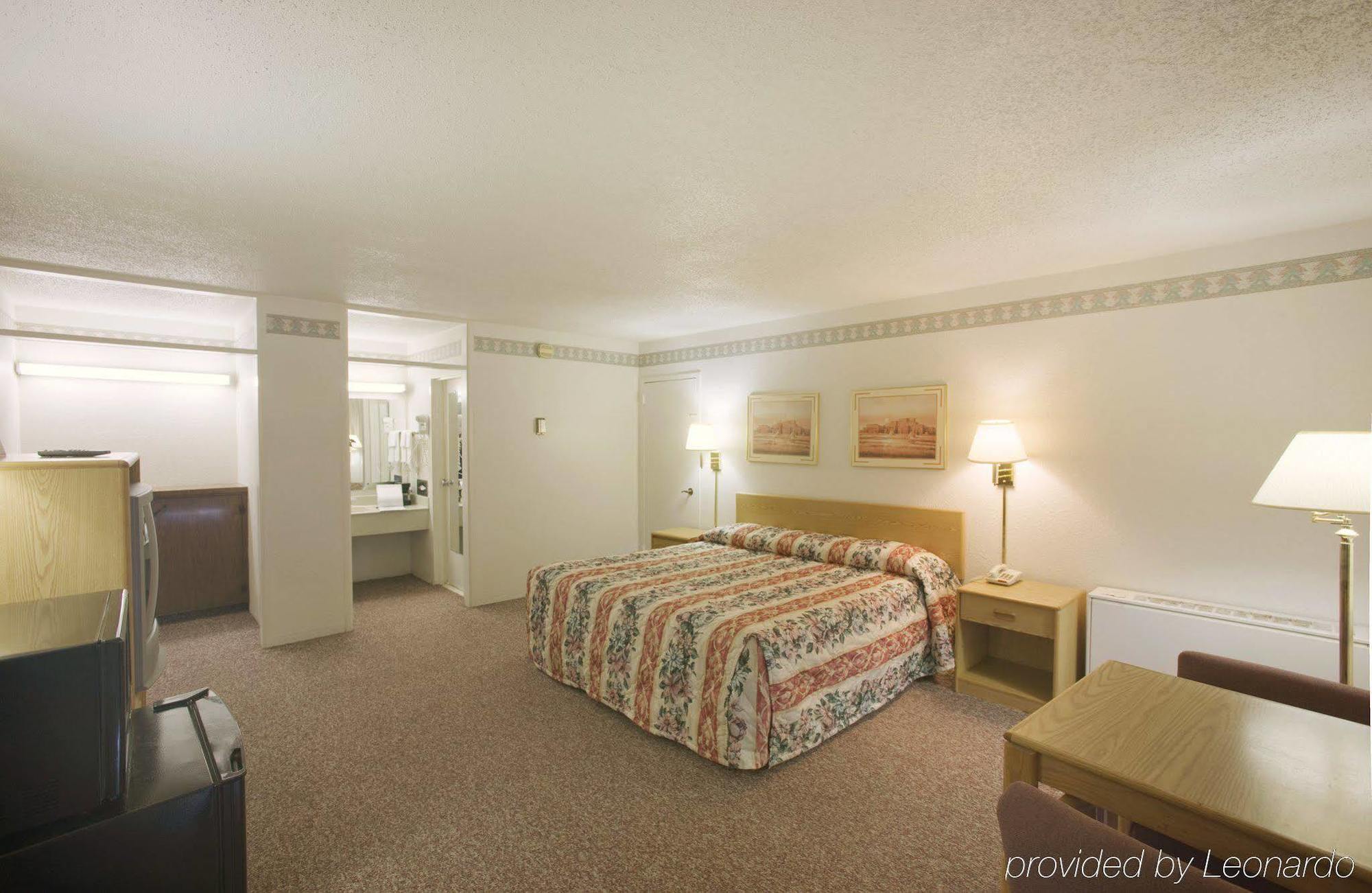Econo Lodge Carlsbad Caverns Area Стая снимка